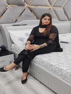 Call Girl in Tengnoupal